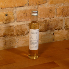 Weißwein-Kräuter-Essig